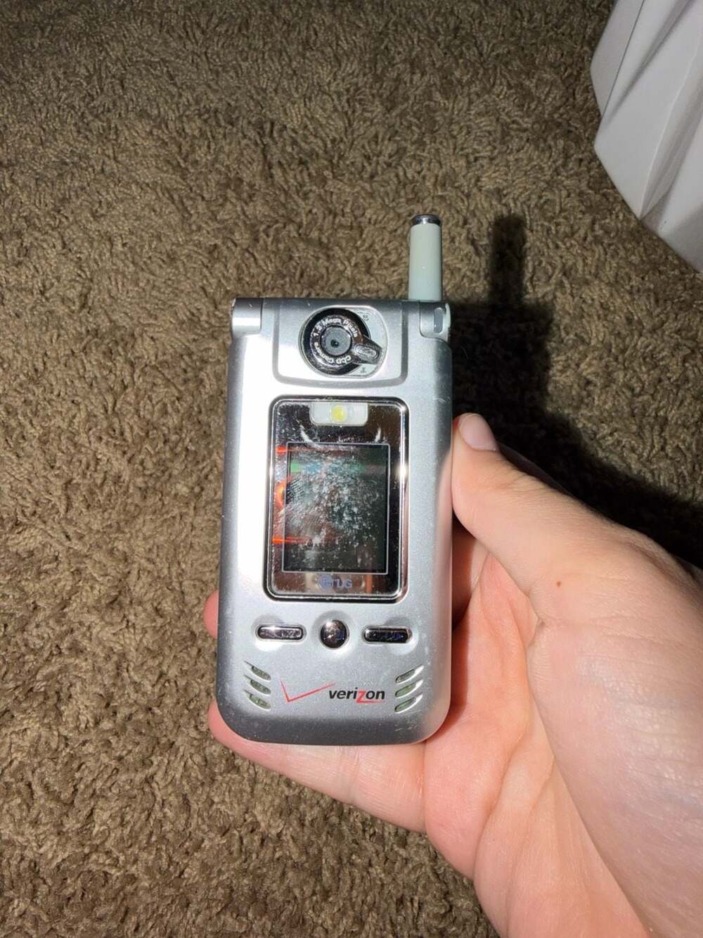 LG VX8000 Silver Verizon Flip Phone